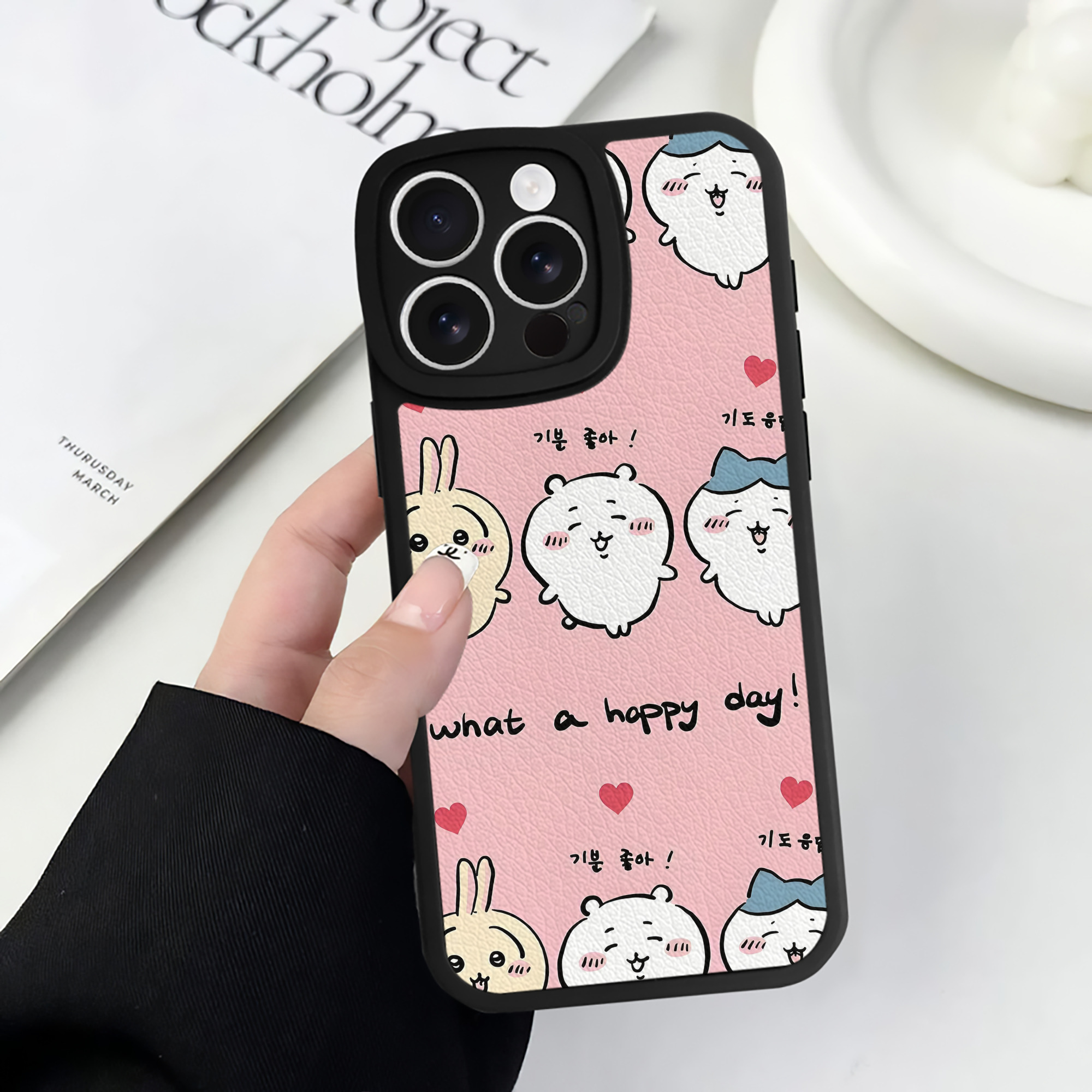 （画像用） ちいかわ Chii-kawa 【iPhone 16シリーズ対応】シリコンスマホケース（レザー調） 材質：シリコン